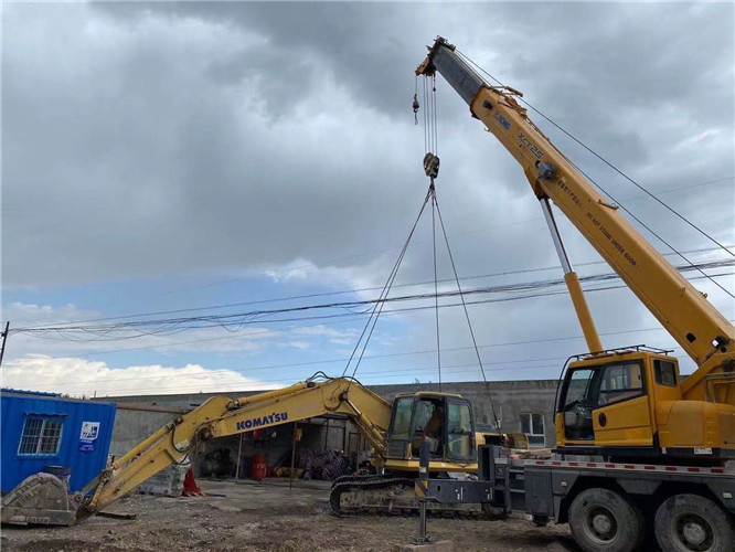 香坊区25吨吊车的工作半径是多少？